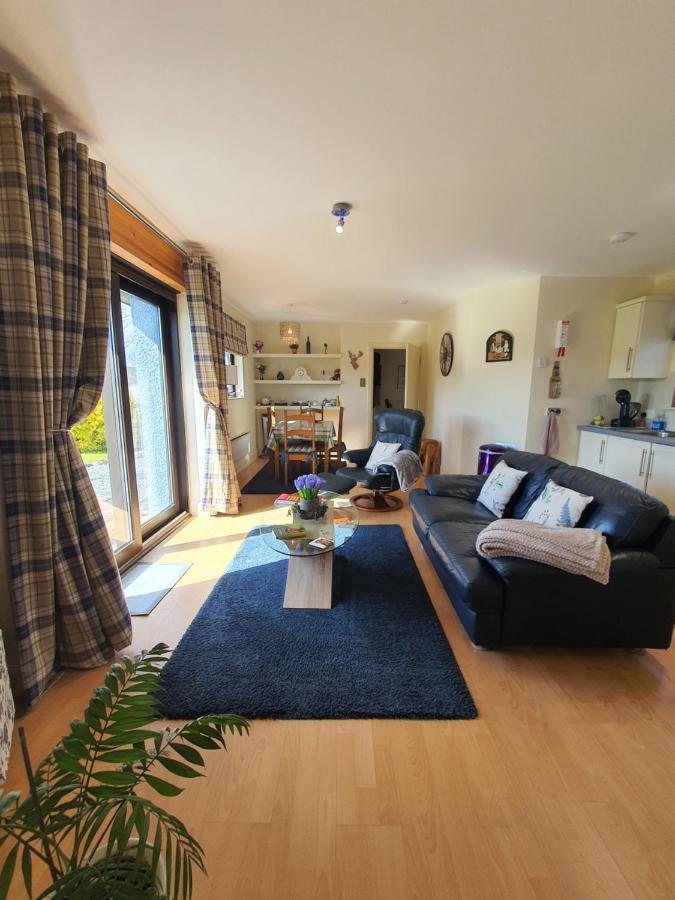 Lindas Retreats Self Catering Accommodation 1 Bedroom Cottage Or 3 Bedroom House Томинтоул Экстерьер фото